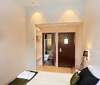 Pensión Hotel Hostemplo Sagrada Familia Barcelona